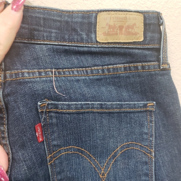 Levi's jeans, size 6 - Picture 3 of 5